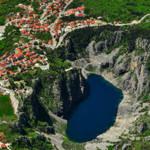 Red-and-Blue-Lake-on-Mostar-tour