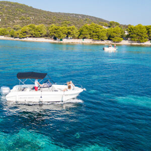 charter boat Trogir